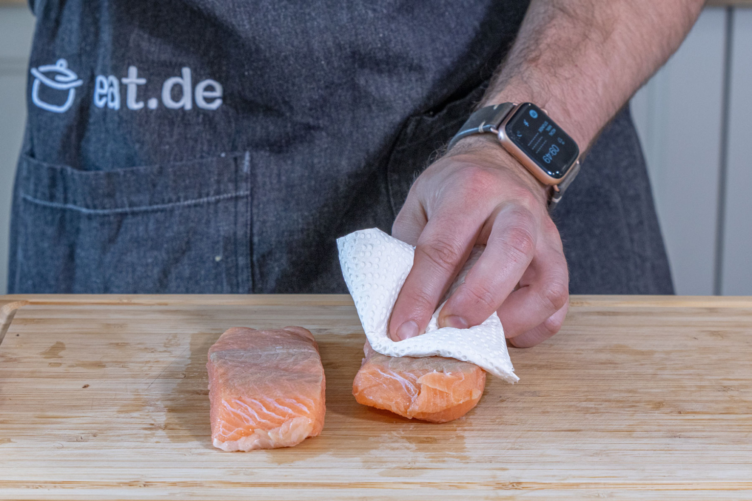 Lachs richtig braten Rezept eat.de