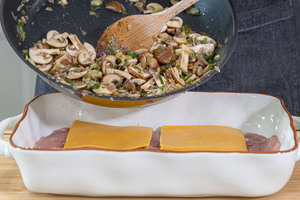 Schnitzelpfanne aus dem Backofen