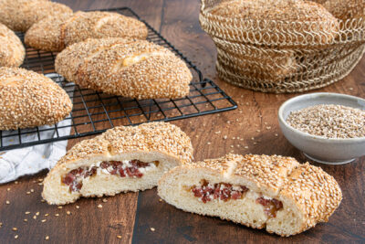 Simit Pogaca - Türkische Sesambrötchen
