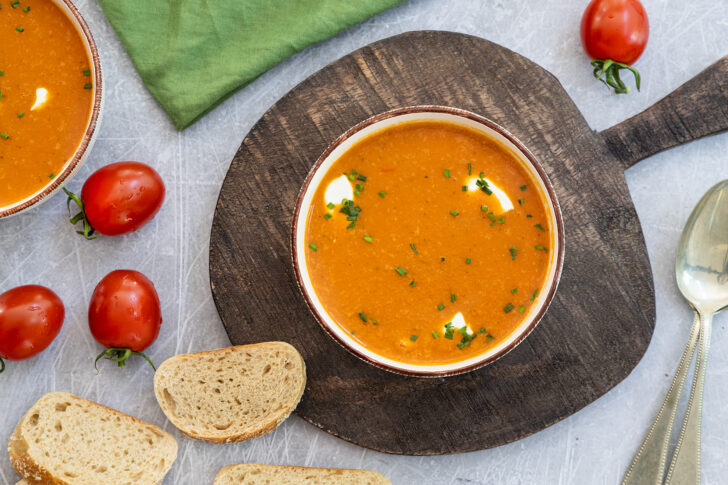Tomatensuppe aus frischen Tomaten