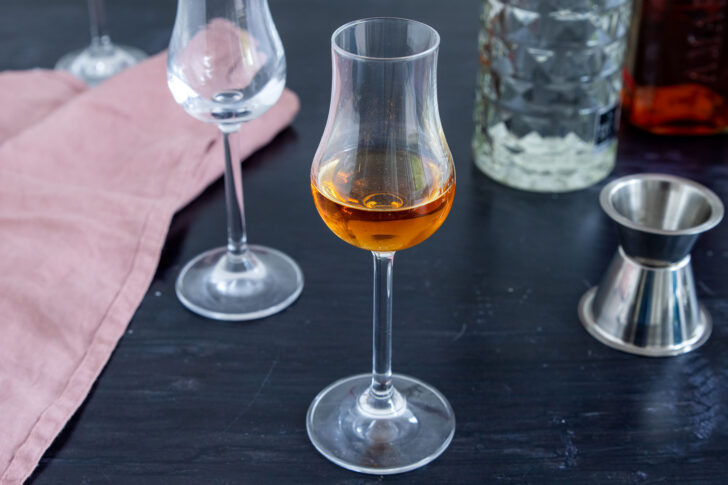 Schnapsglas mit Stiel/Digestif-Gläser