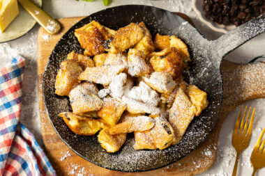 Einfacher fluffiger Kaiserschmarrn