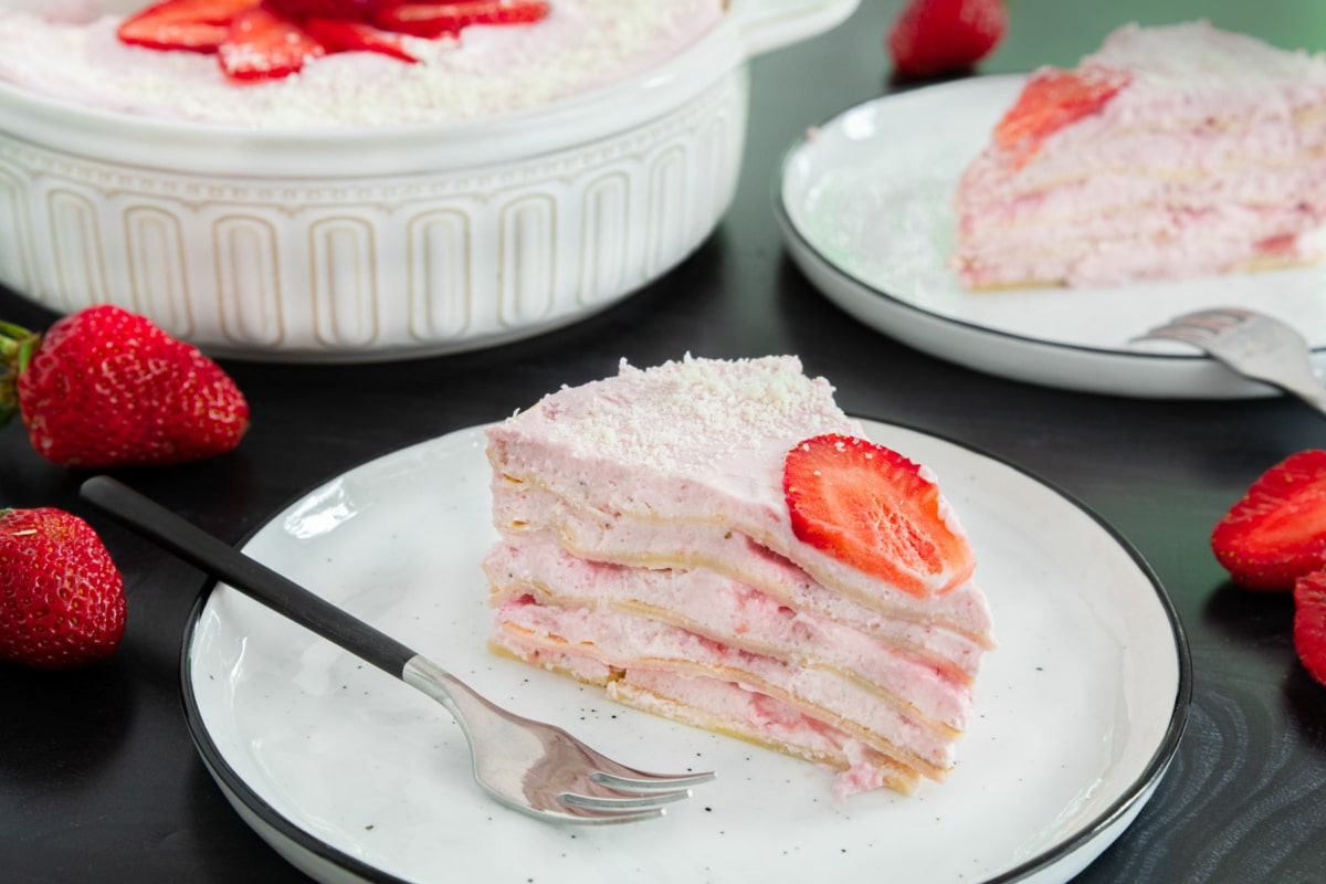 Erdbeerlasagne: Fruchtiges Sommerdessert | Rezept - eat.de