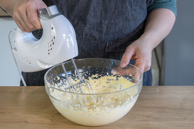 Französische Buttercreme schlagen