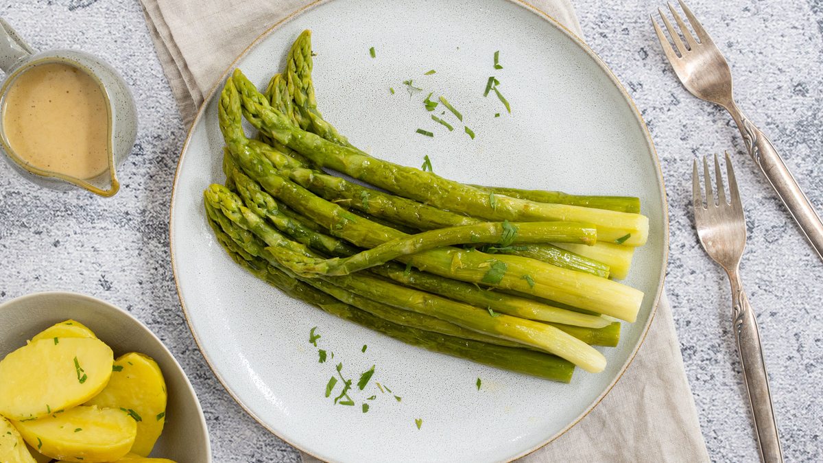 Grünen Spargel kochen | Klassische Zubereitung | Rezept - eat.de