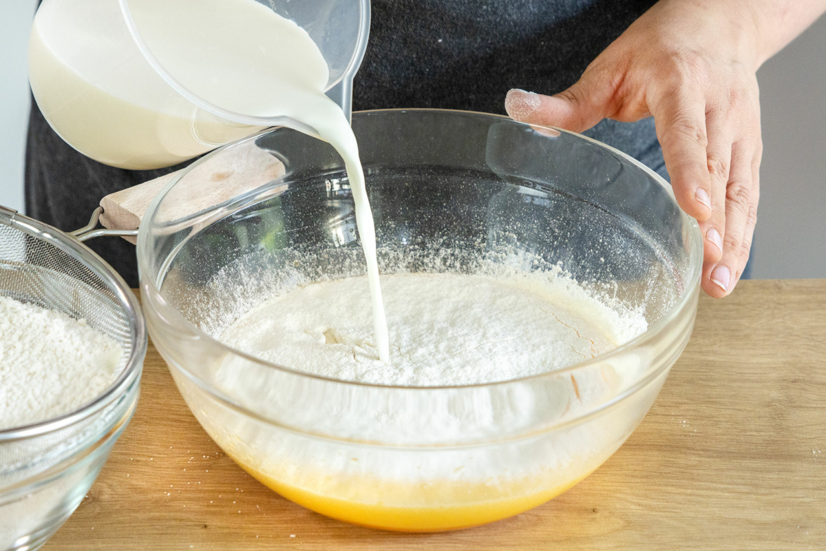 Saftiger Heidelbeer-Datschi | Rezept - eat.de