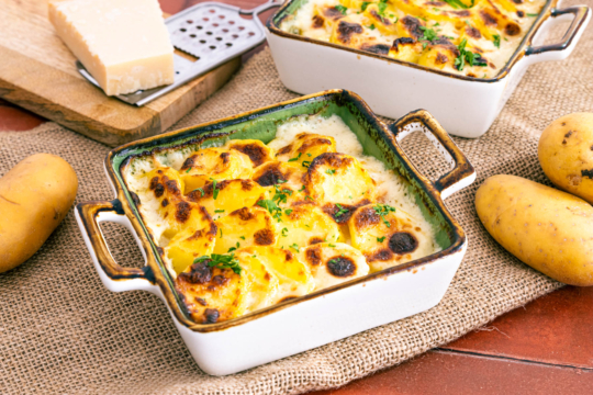 Kartoffelgratin mit rohen Kartoffeln