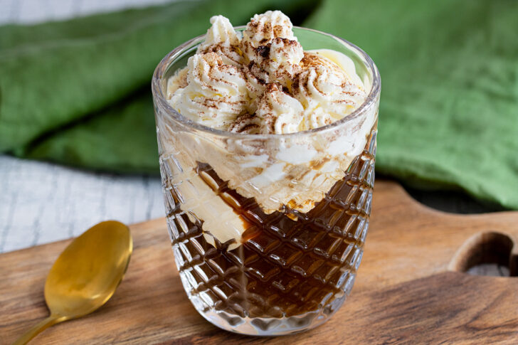 Klassischer Eiskaffee