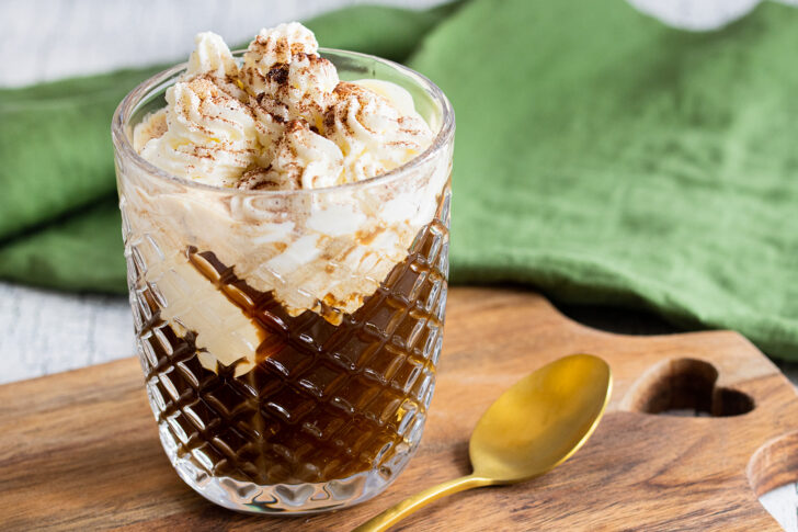 Klassischer Eiskaffee