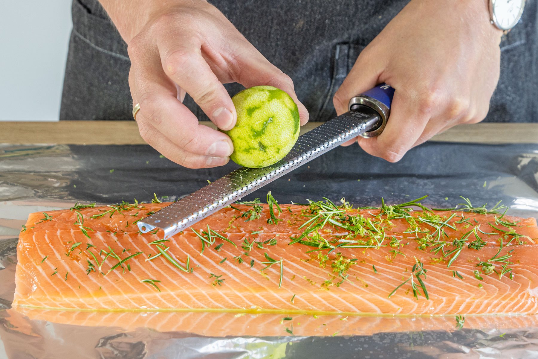 Lachs in Alufolie grillen | Rezept