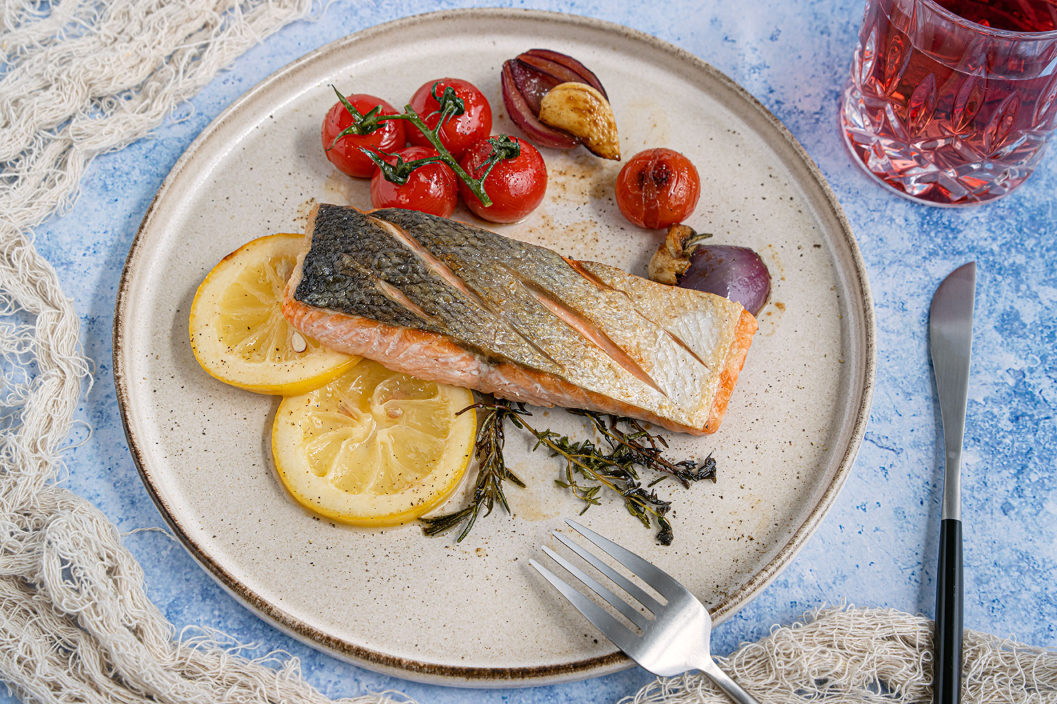 Lachs mit Haut braten so knusprig & so saftig