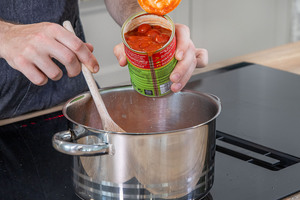 Tomaten hinzufügen