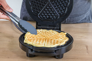 Omas einfache Waffeln ausbacken