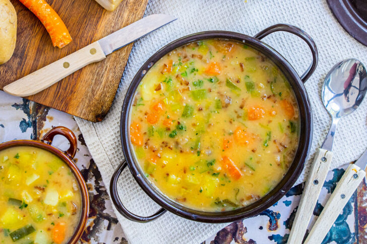 Omas Erbsensuppe