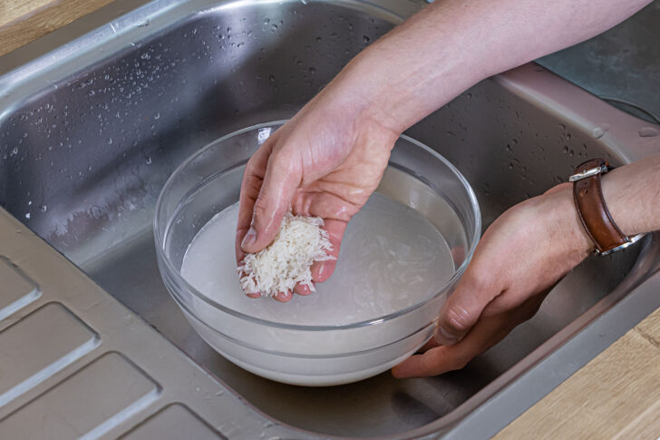 Reis gründlich waschen