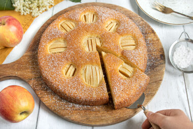 Rührkuchen mit Apfel