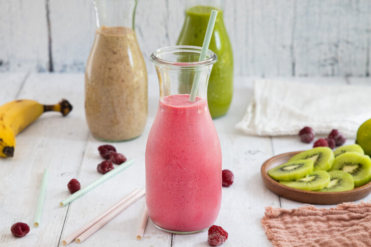 Schneller Smoothie mit gefrorenen Früchten