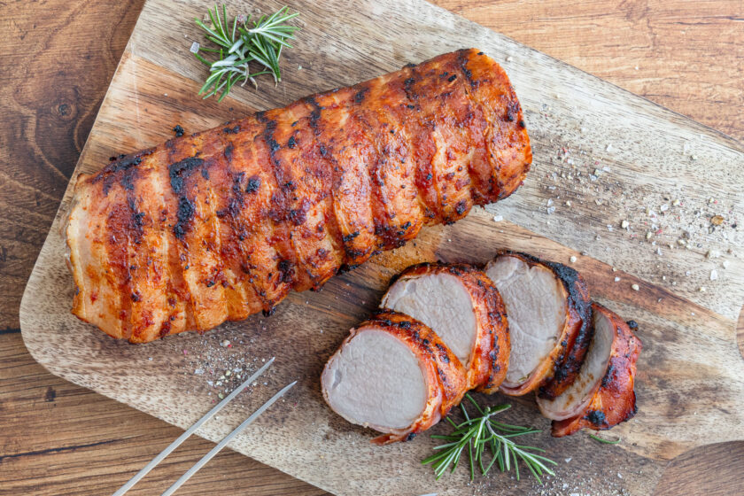 Schweinefilet im Speckmantel grillen