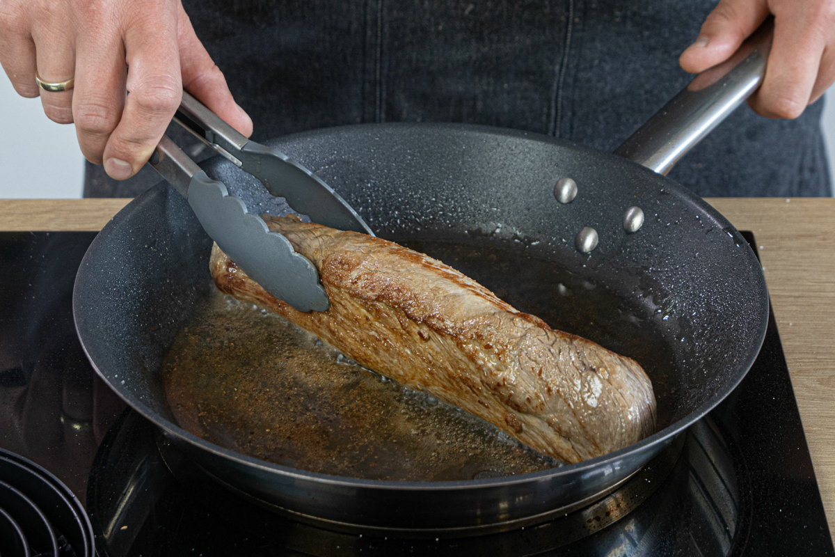 Schweinefilet in der Pfanne braten Rezept eat.de