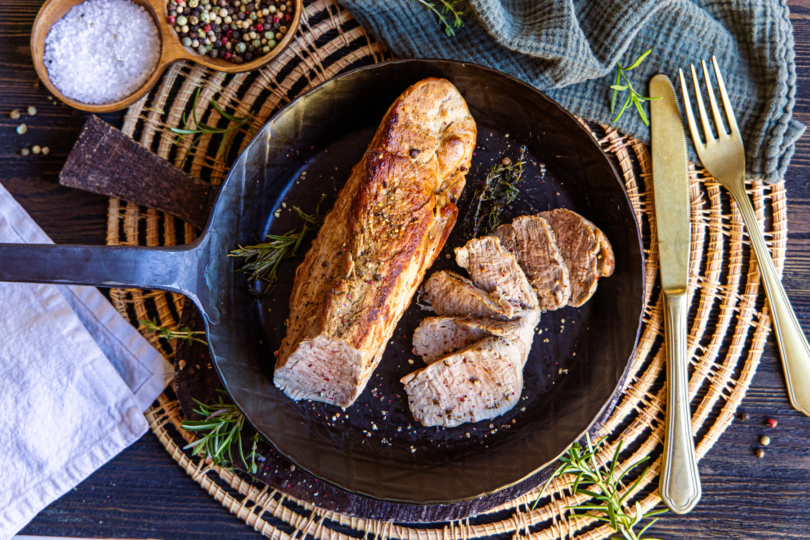 Schweinefilet in der Pfanne braten