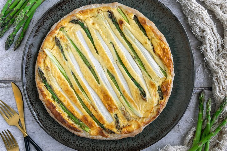 Spargelquiche mit Blätterteig