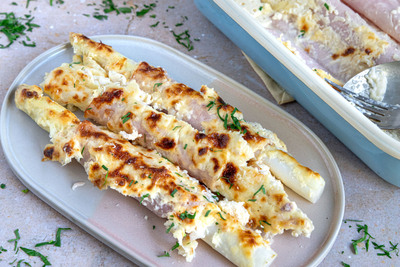 überbackene Spargelröllchen