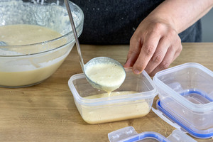 Waffelteig in Dose füllen