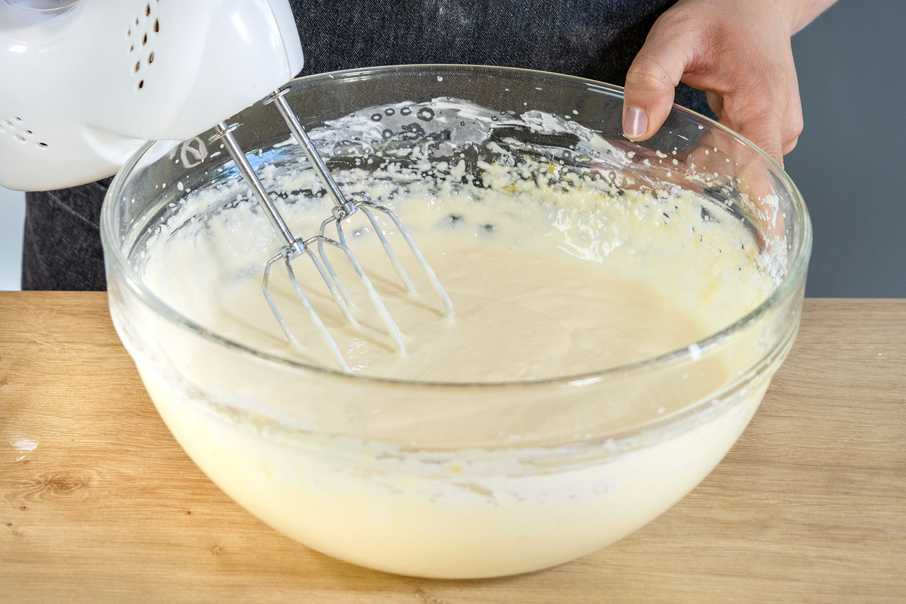 Quarkcreme verrühren