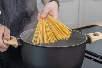 Spaghetti kochen