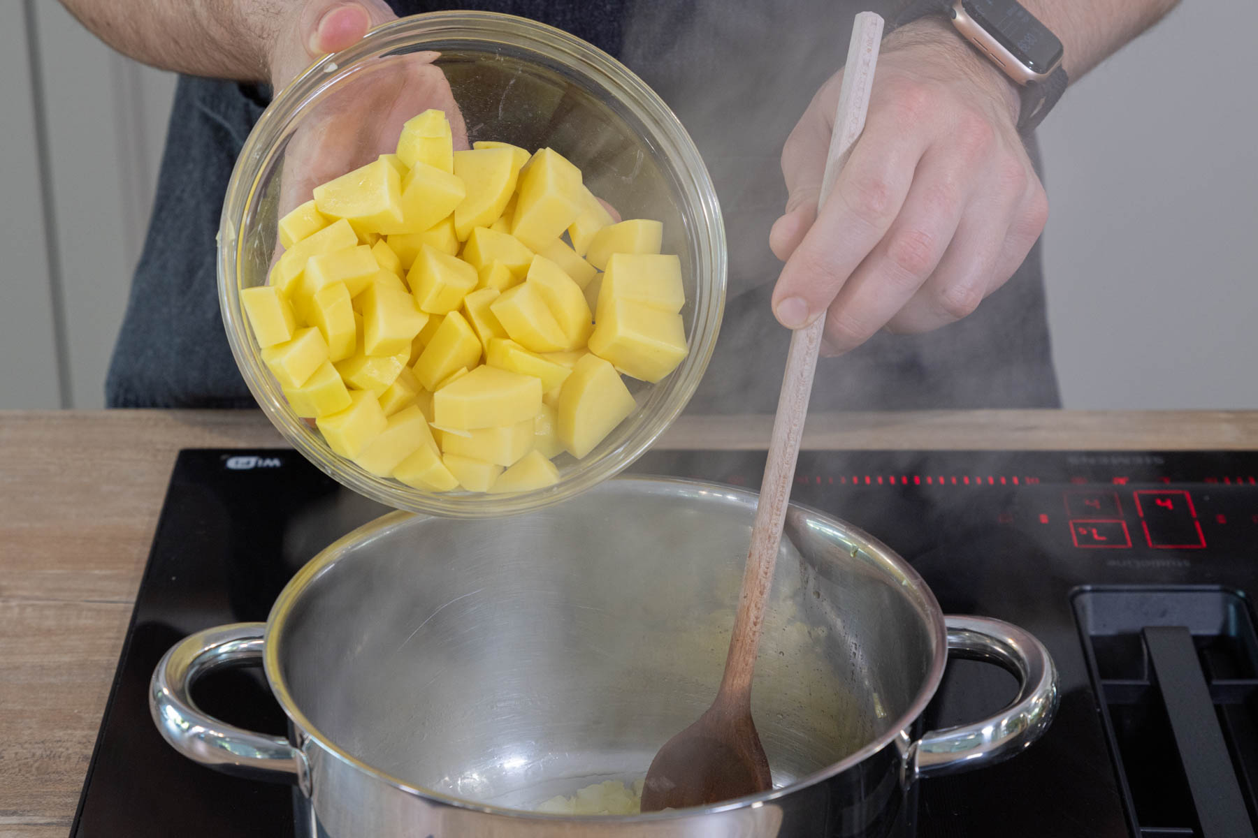 Kartoffeln dazugeben