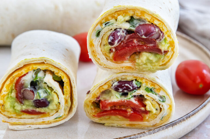 Frühstücksburrito mit Avocado