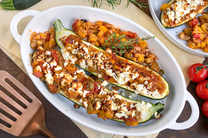 vegetarisch gefüllte Zucchini mit Feta