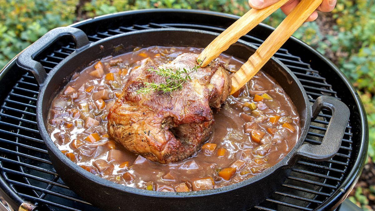 Gegrillte Lammkeule | Rezept - eat.de