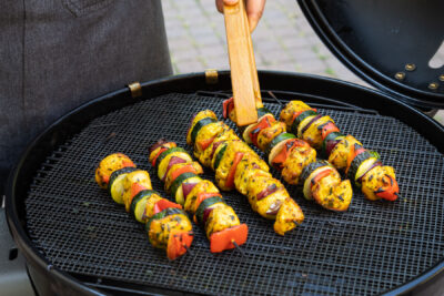Hähnchenspieße grillen