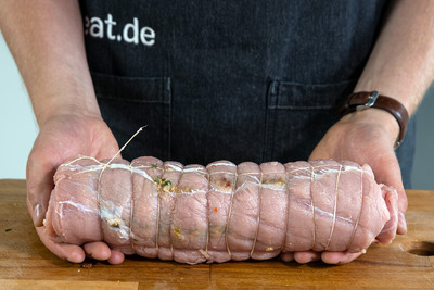 Kalbsrollbraten binden