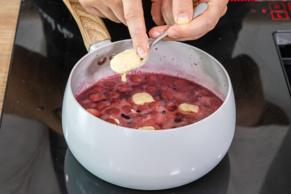 Kirschsuppe mit Klüten | Rezept