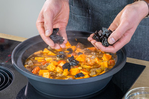 Lamm-Tajine mit Pflaumen