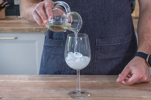 Prosecco dazugeben