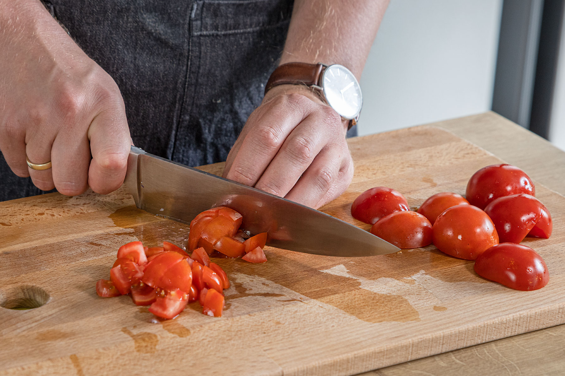 Tomaten schneiden