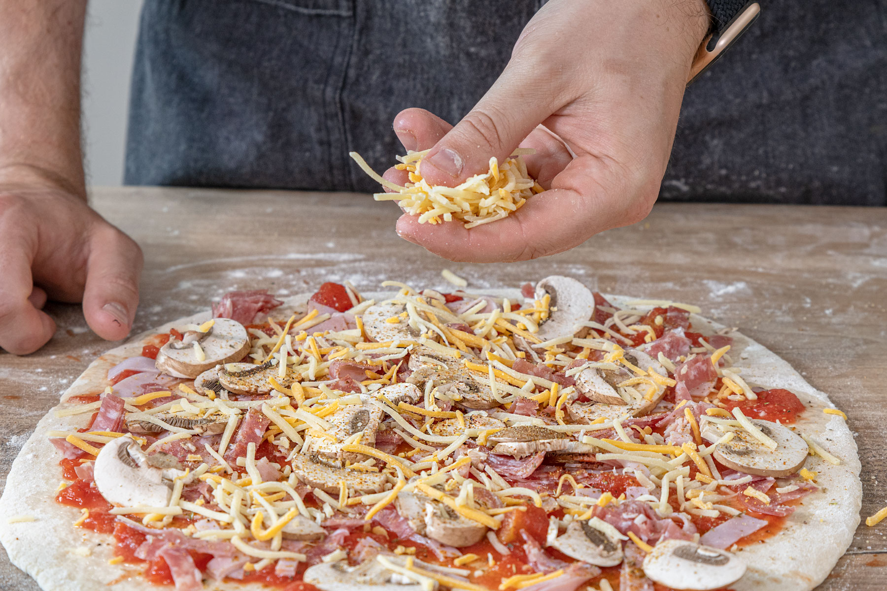 Schnelle Pizza-Calzone belegen