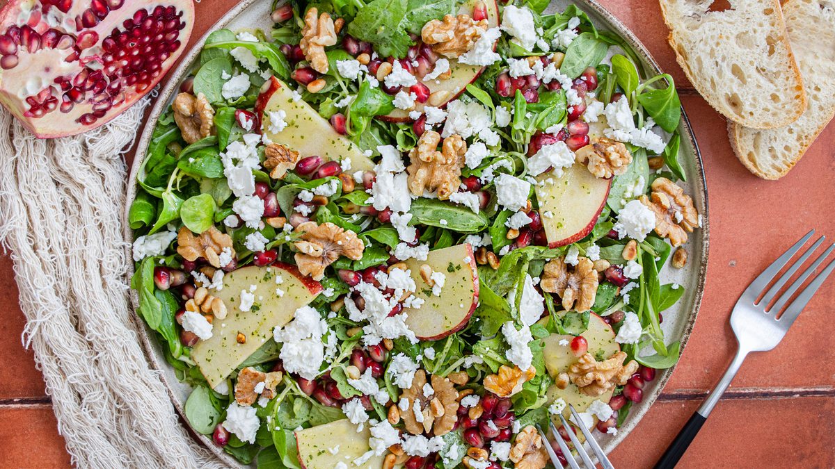 Salat mit Granatapfel und Feta | Rezept