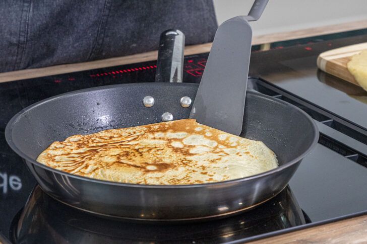 Schnelle Pfannkuchen aus dem Thermomix® ausbacken