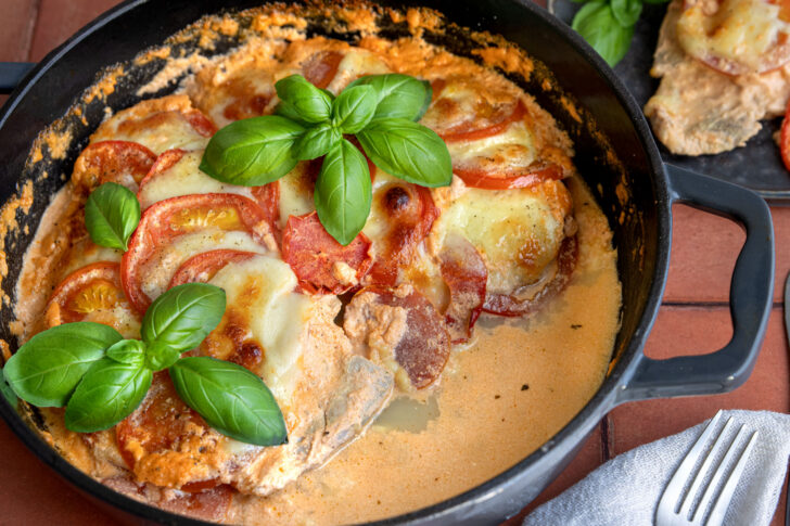 Schnitzelpfanne aus dem Backofen