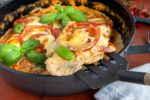 Schnitzelpfanne aus dem Backofen