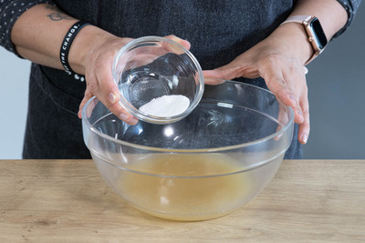 Aquafaba mit Sahnesteif steif schlagen