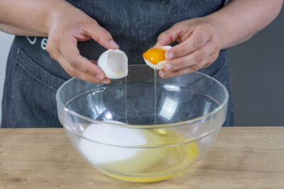 Eier dazugeben