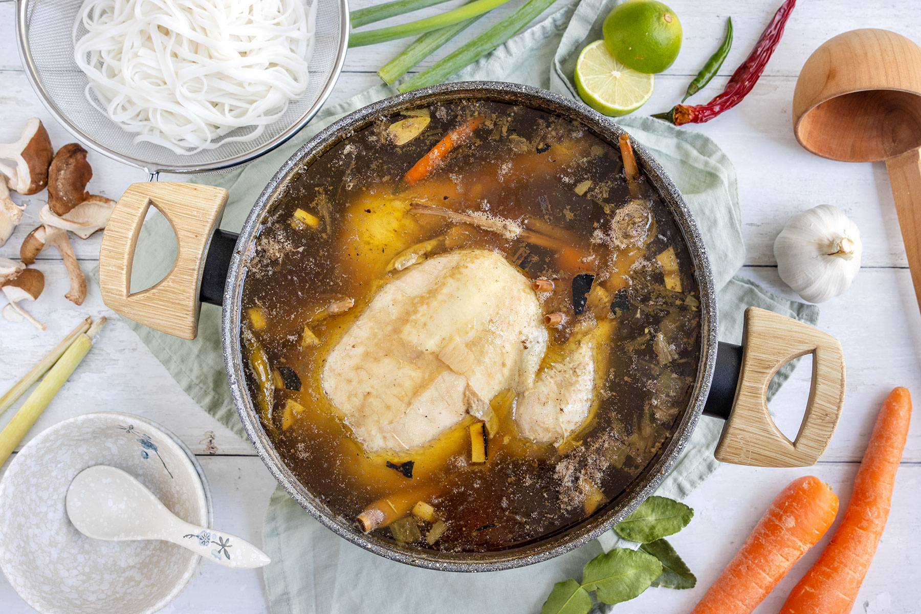 Asiatische Hühnersuppe