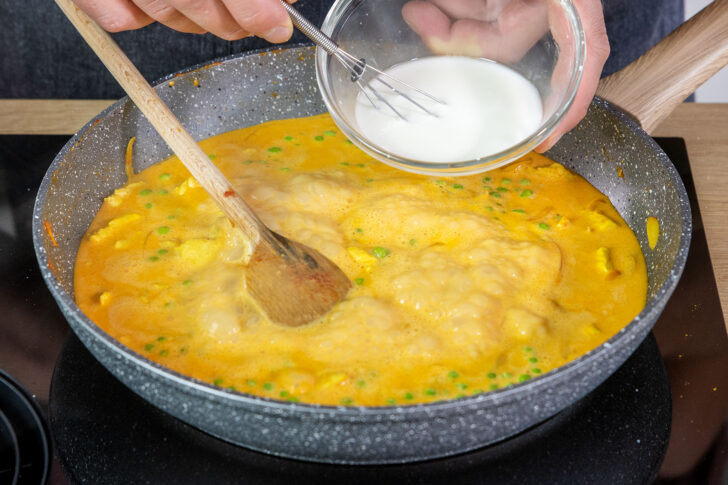 cremiges Hähnchengeschnetzeltes abbinden