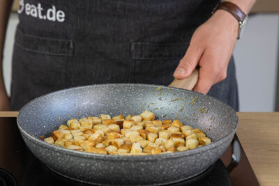 Croutons rösten