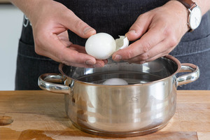 Eier schälen